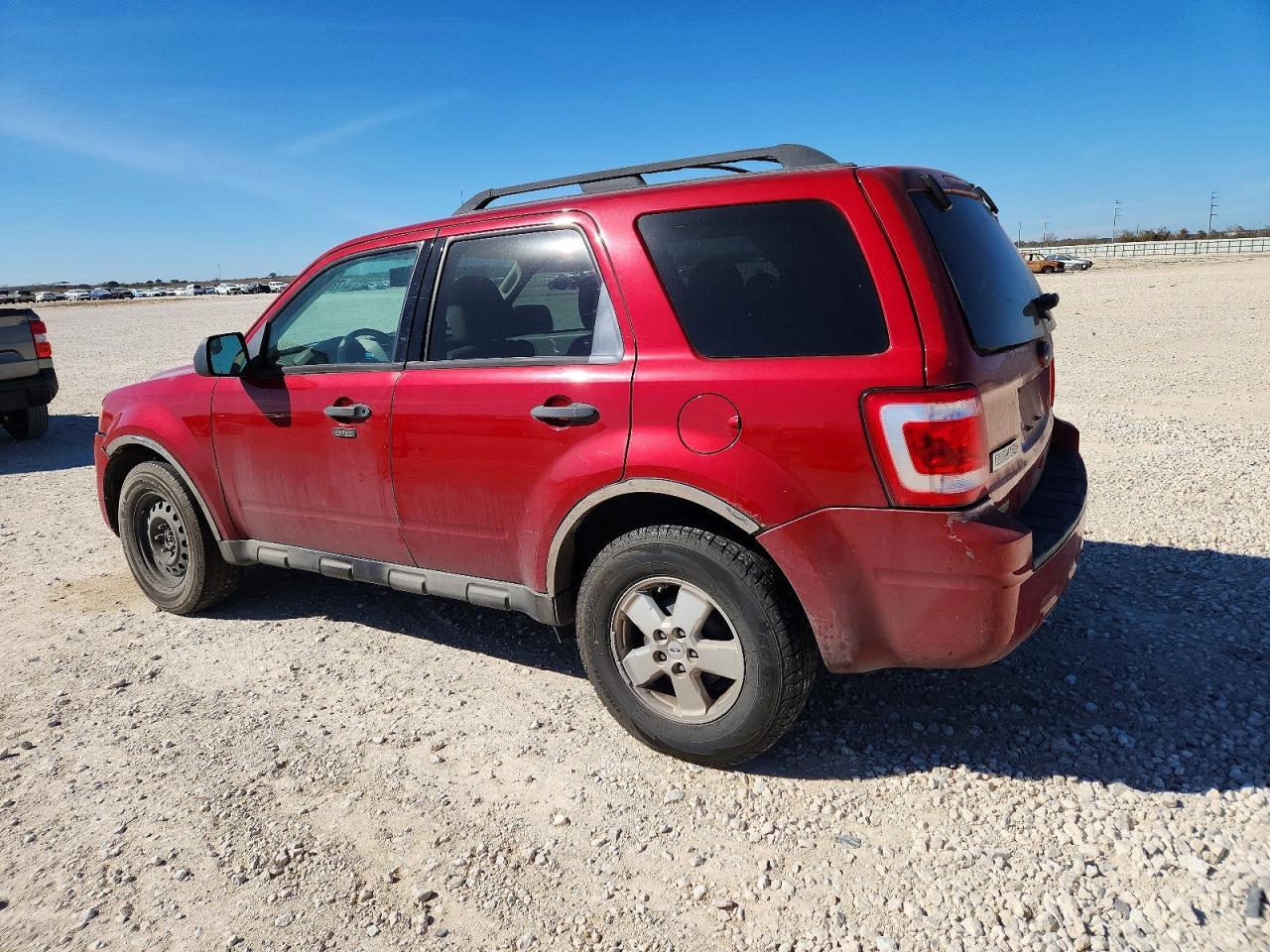 2010 Ford Escape Xlt - Фото 2