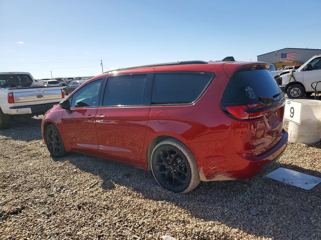 2024 Chrysler Pacifica Touring L - Фото 2