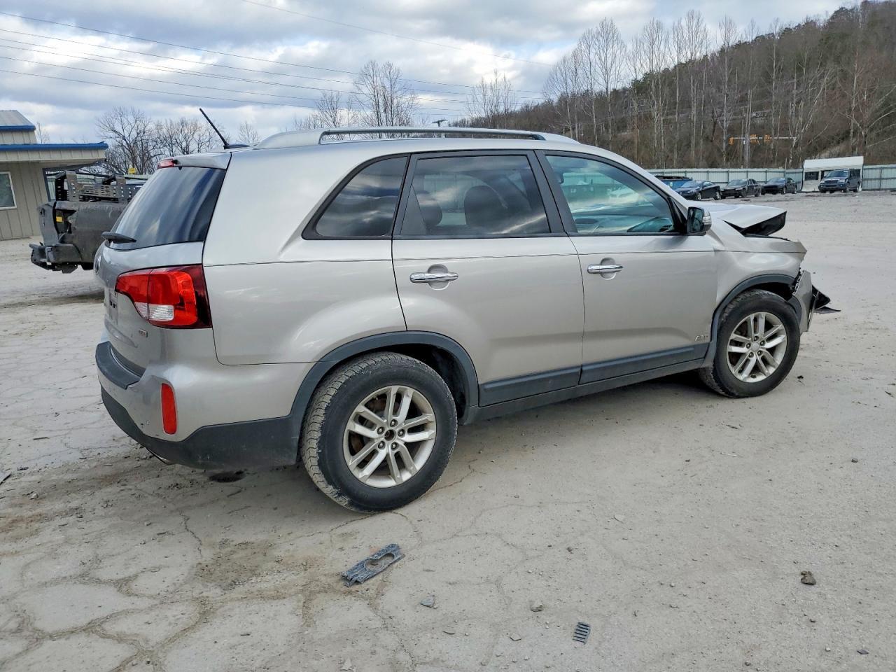 2014 Kia Sorento Lx - Image 3