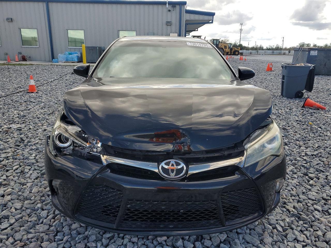 2016 Toyota Camry Le - Фото 5