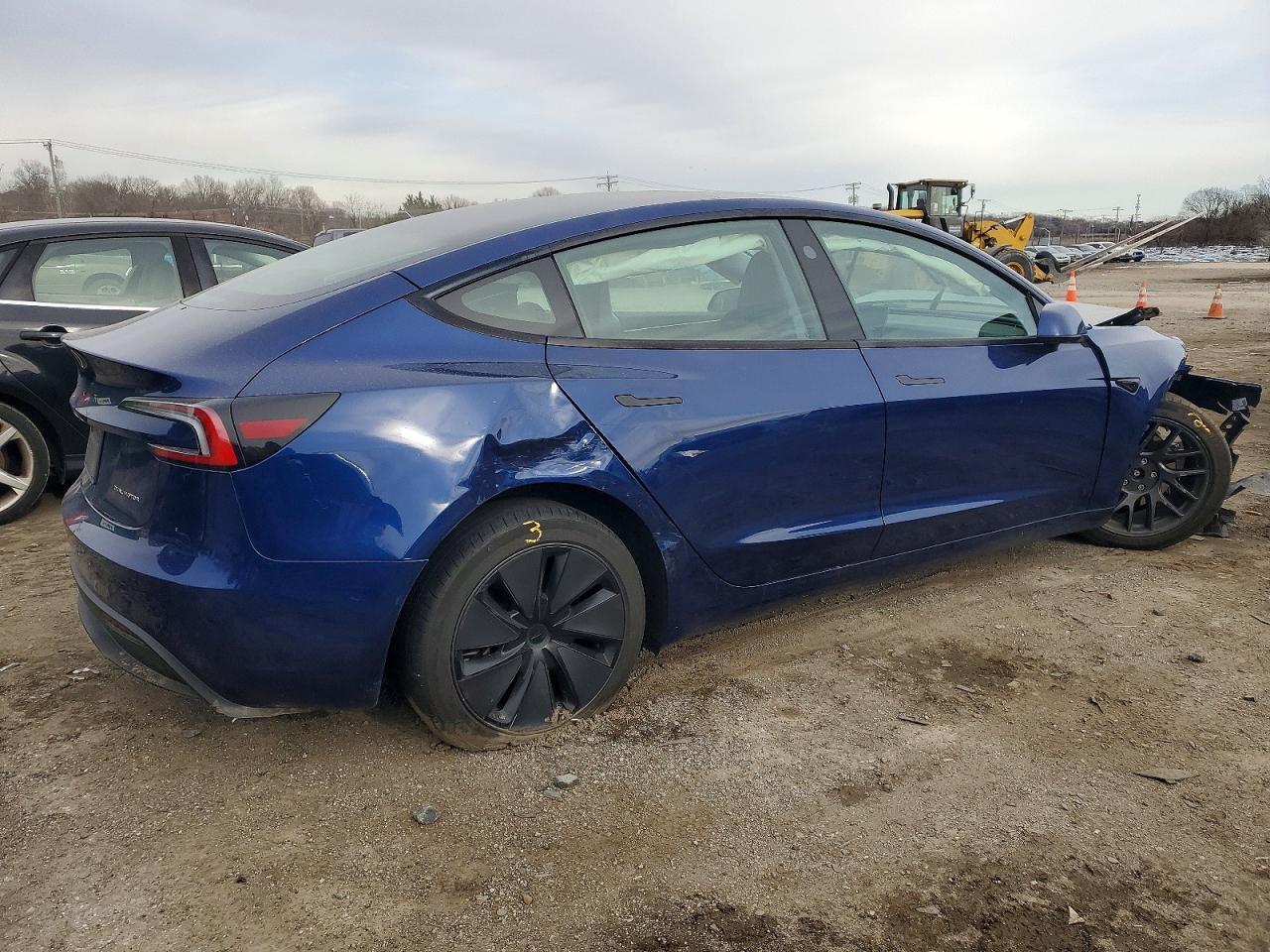 2024 Tesla Model 3 - Image 3
