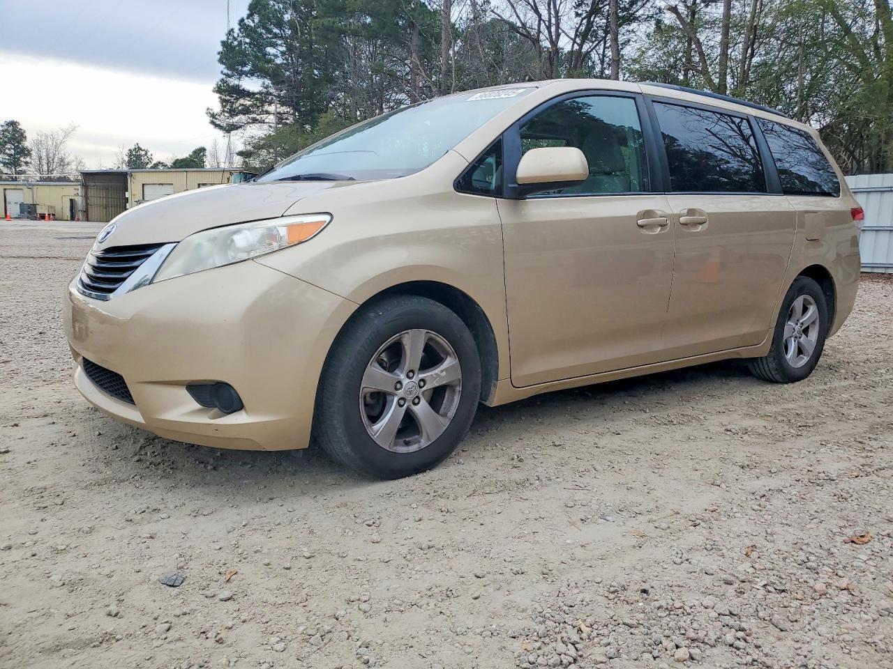 2011 Toyota Sienna Le