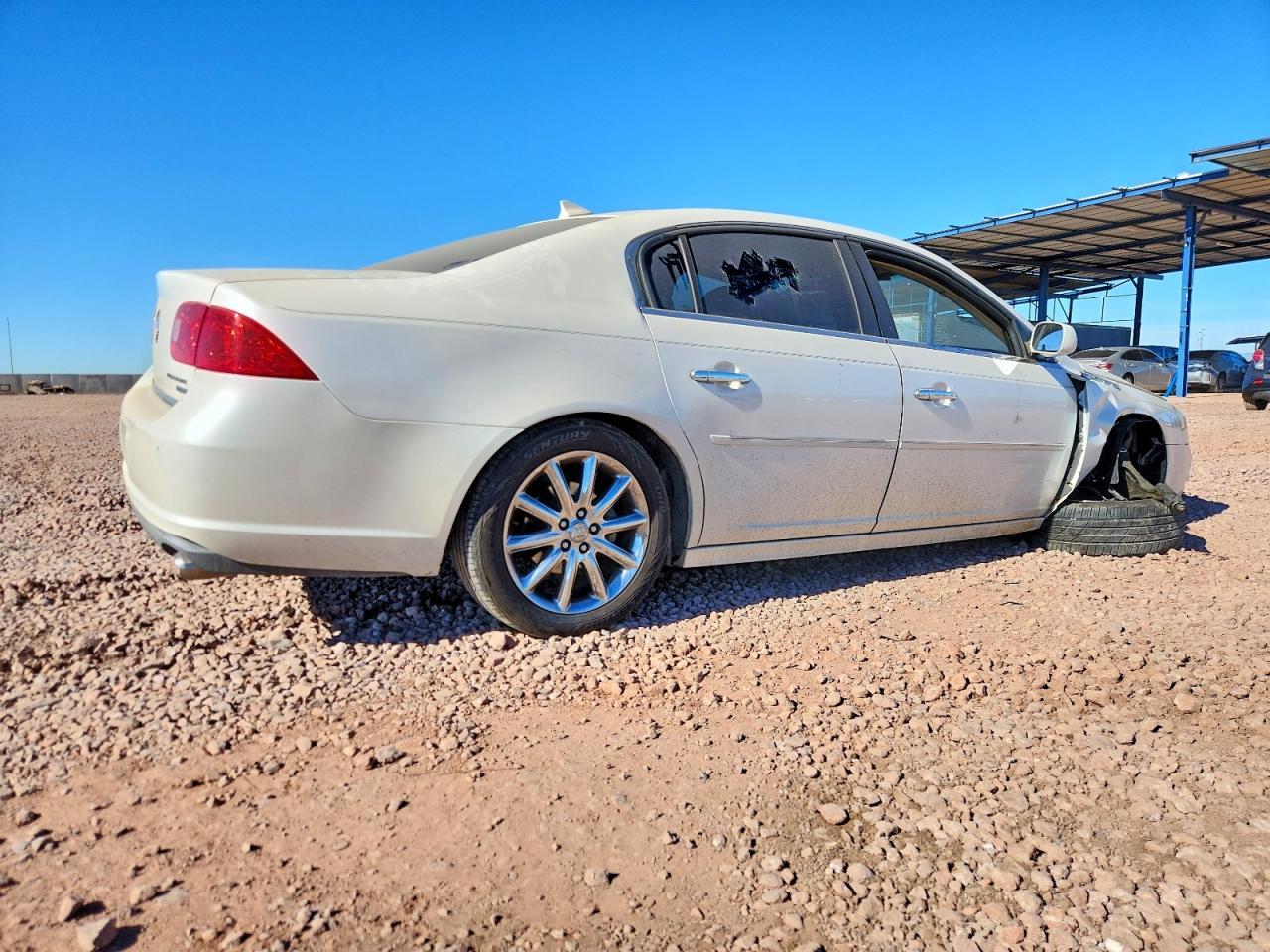 2011 Buick Lucerne Super Series - Image 3