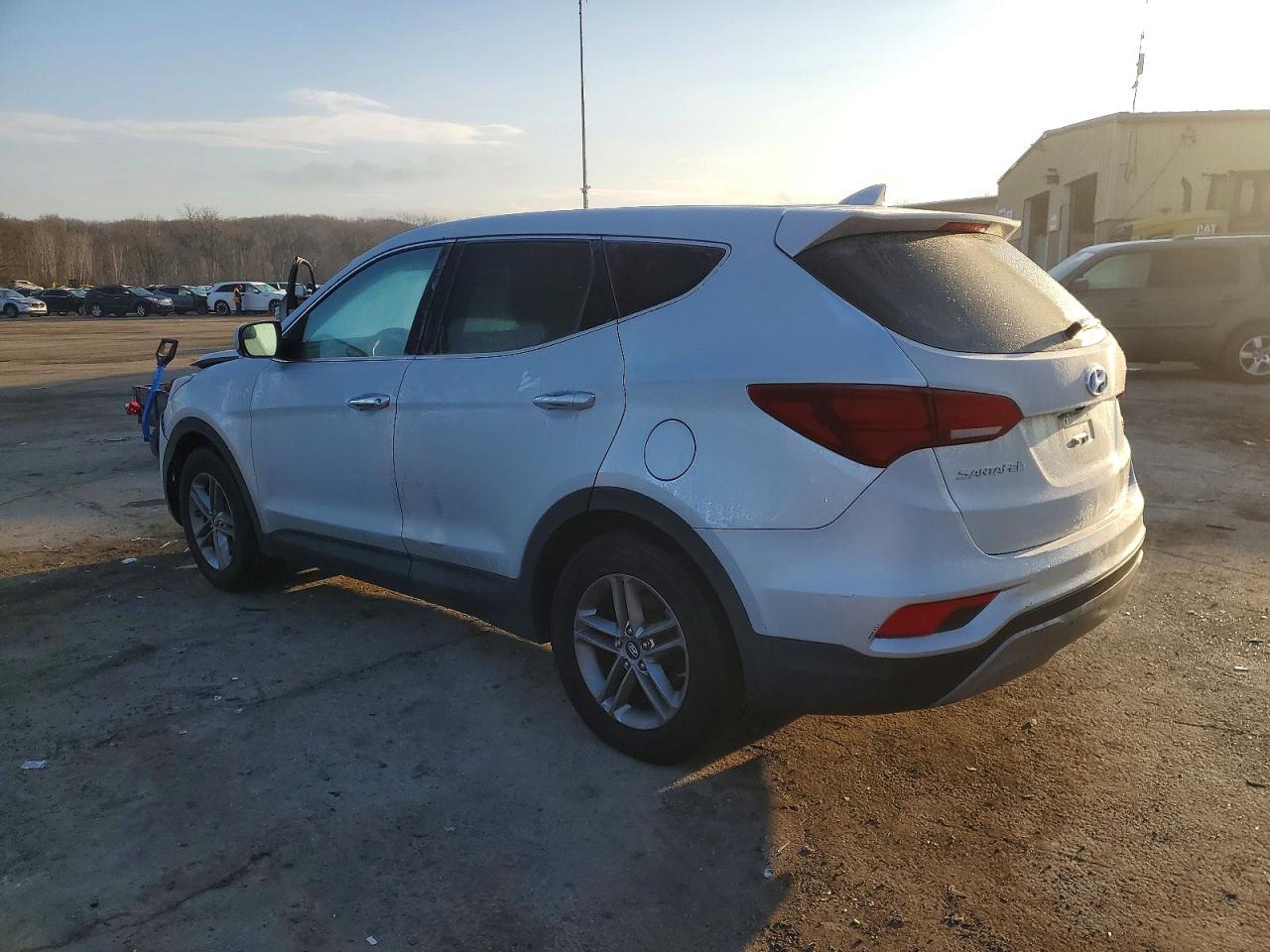 2017 Hyundai Santa Fe Sport - Фото 2