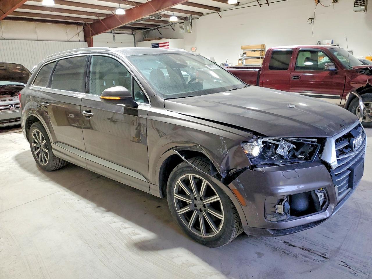 2017 Audi Q7 Premium Plus - Image 4