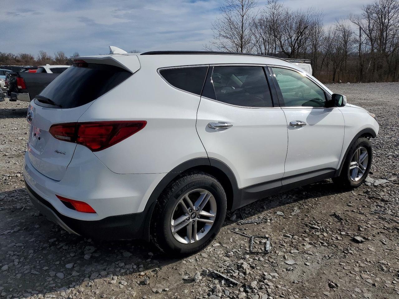 2018 Hyundai Santa Fe Sport - Image 3