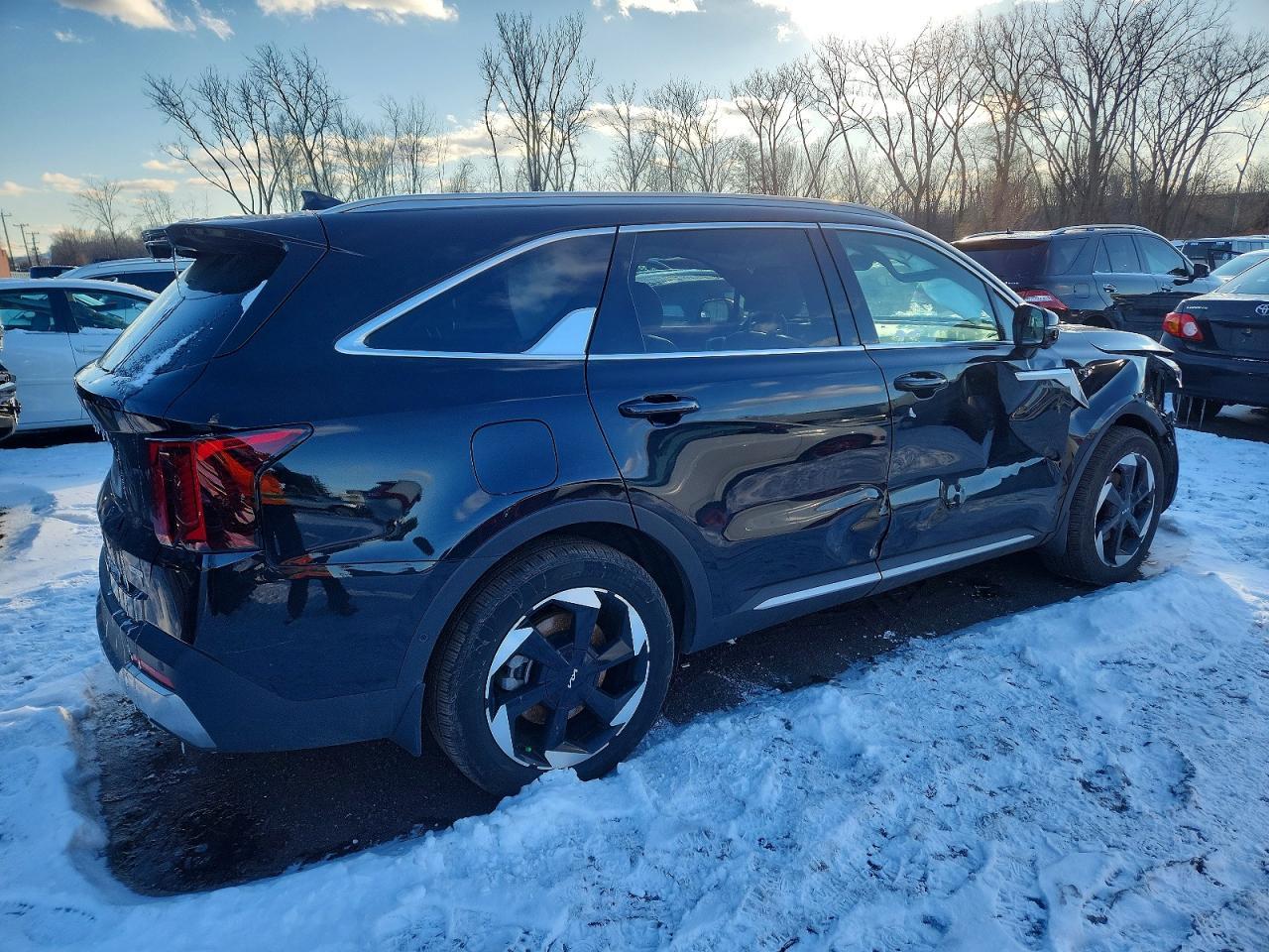 2025 Kia Sorento Sx Prestige - Image 3