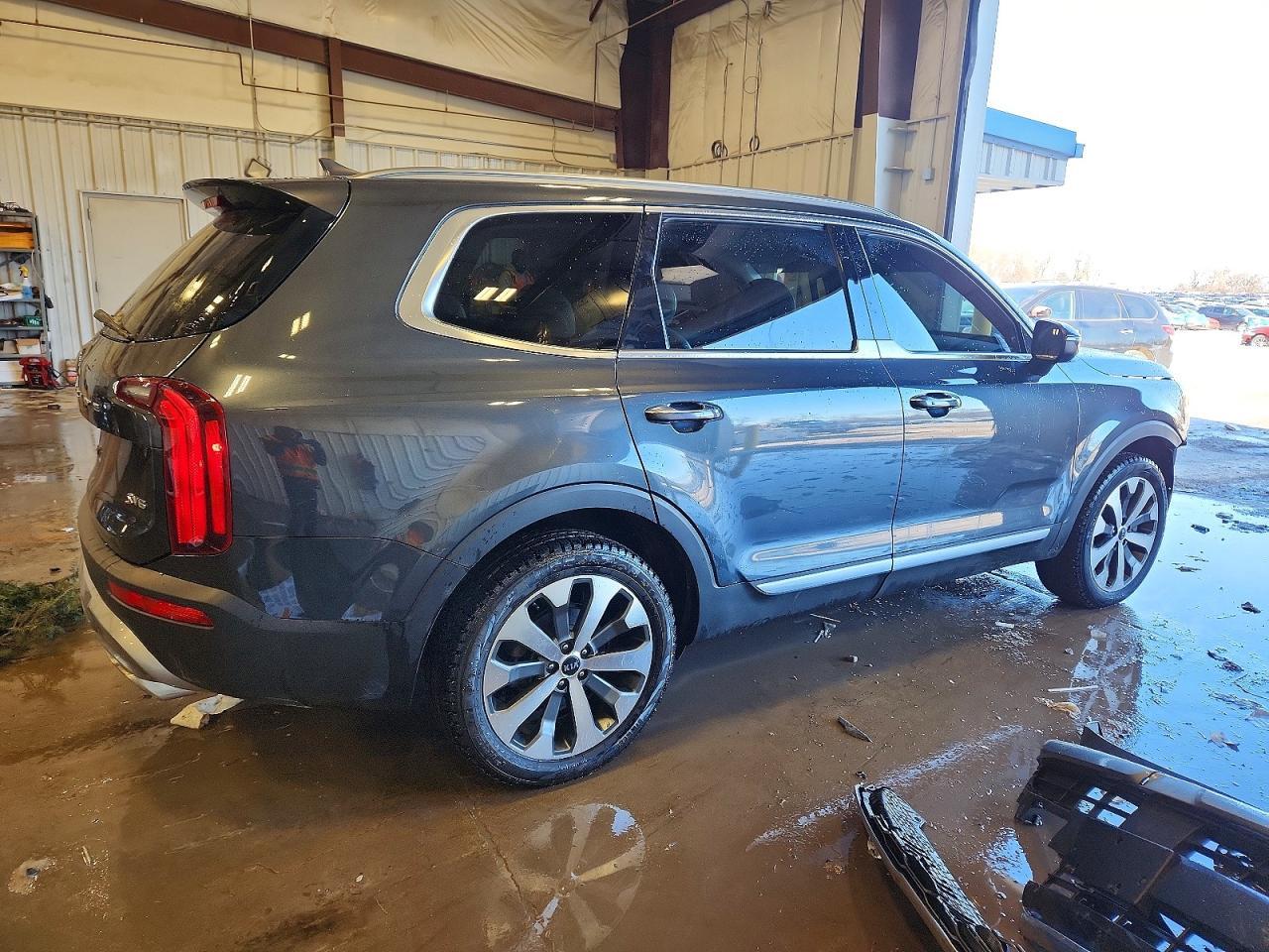 2021 Kia Telluride S - Фото 3
