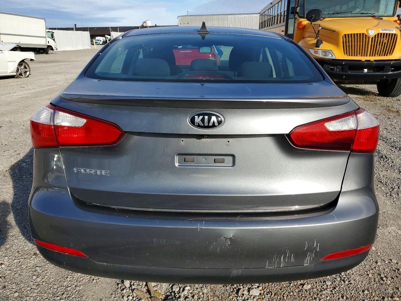 2016 Kia Forte Lx - Image 6