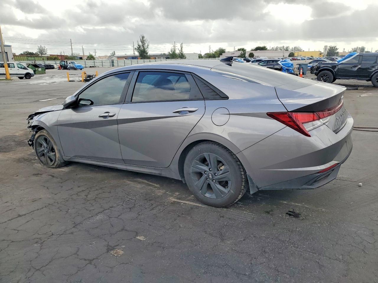 2022 Hyundai Elantra Sel - Фото 2