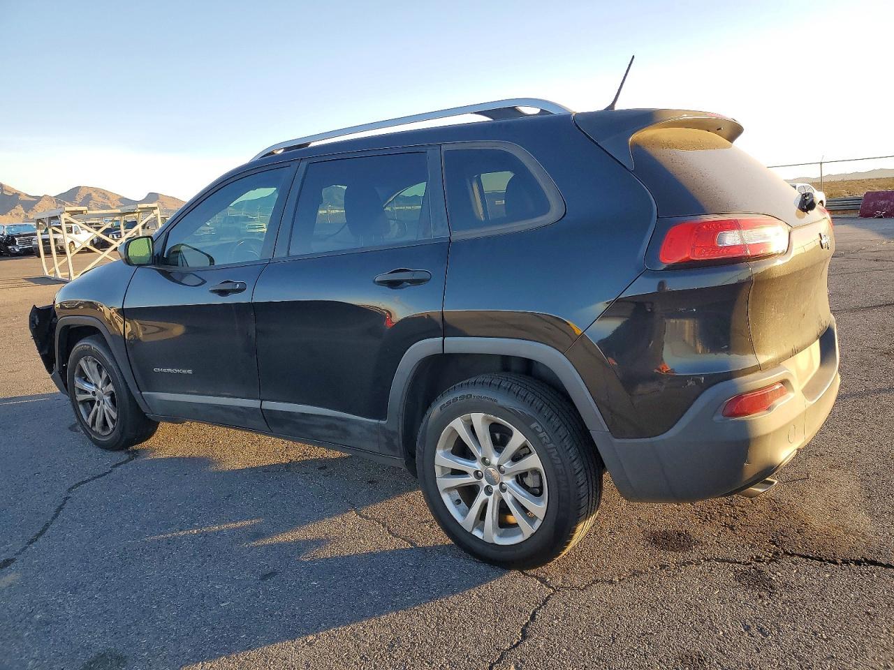 2015 Jeep Cherokee Sport - Image 2