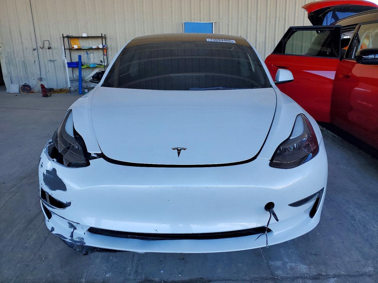 2023 Tesla Model 3 - Фото 5