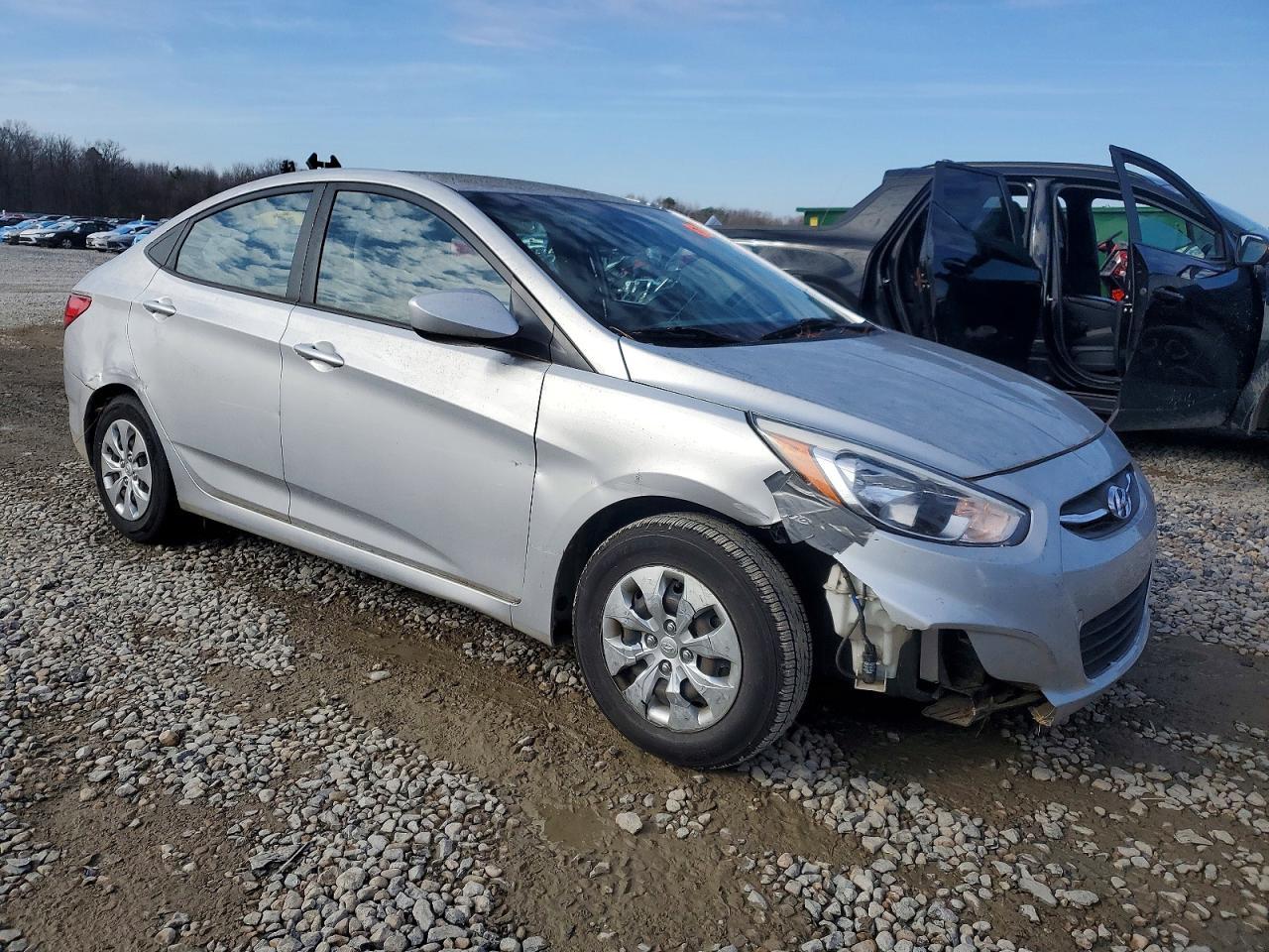 2017 Hyundai Accent - Image 4