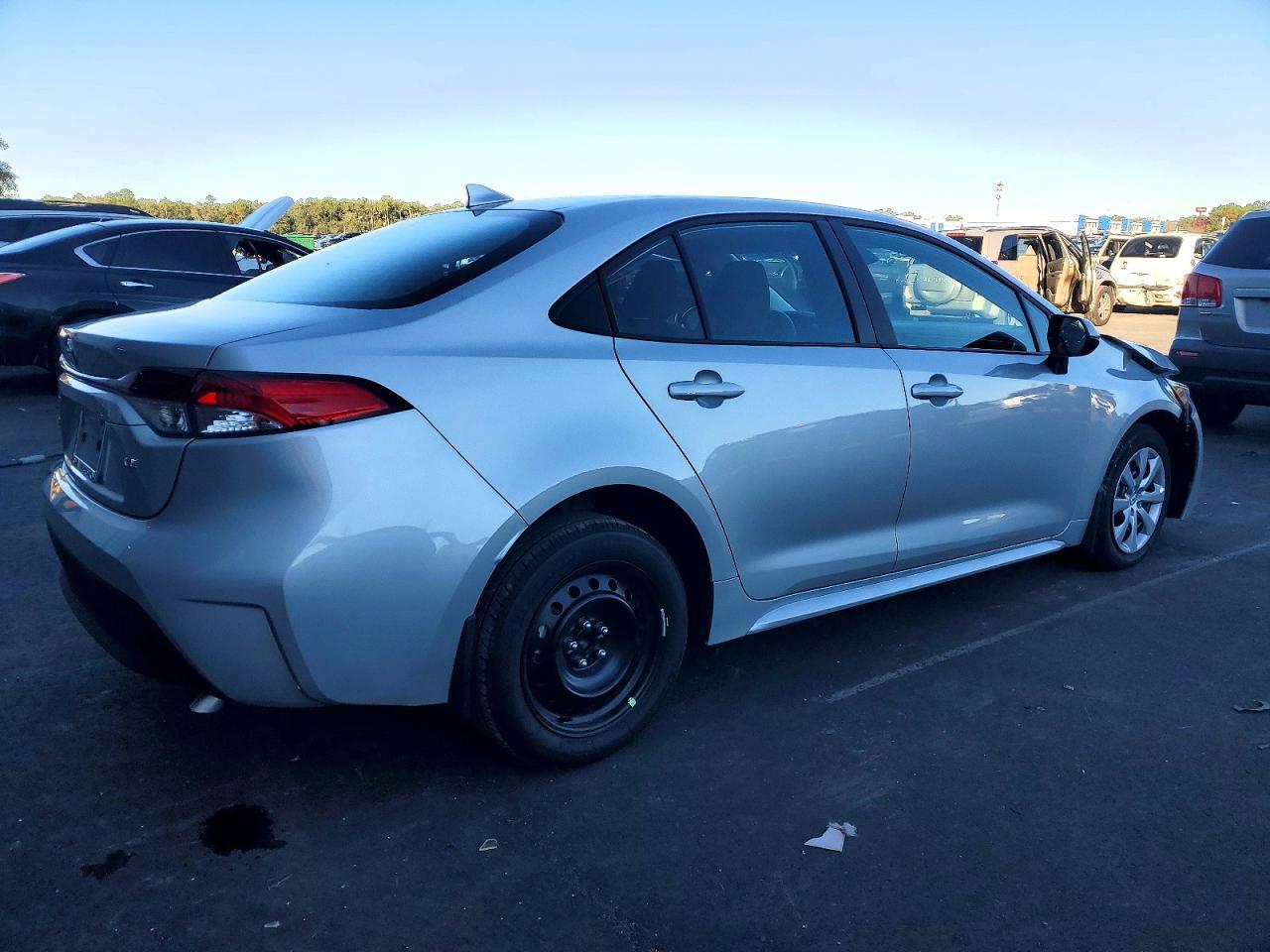 2025 Toyota Corolla Le - Image 3