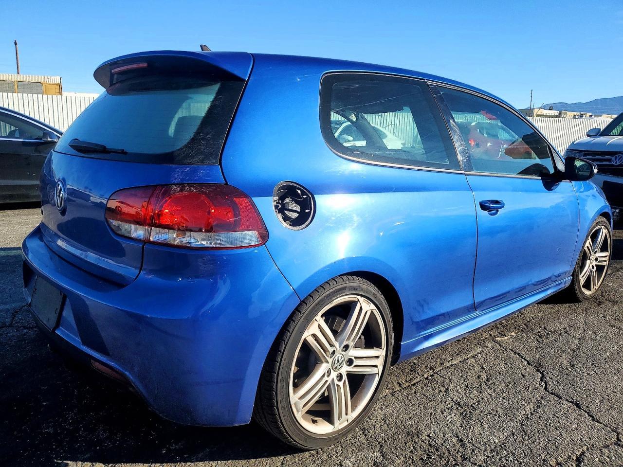 2012 Volkswagen Golf R - Фото 3