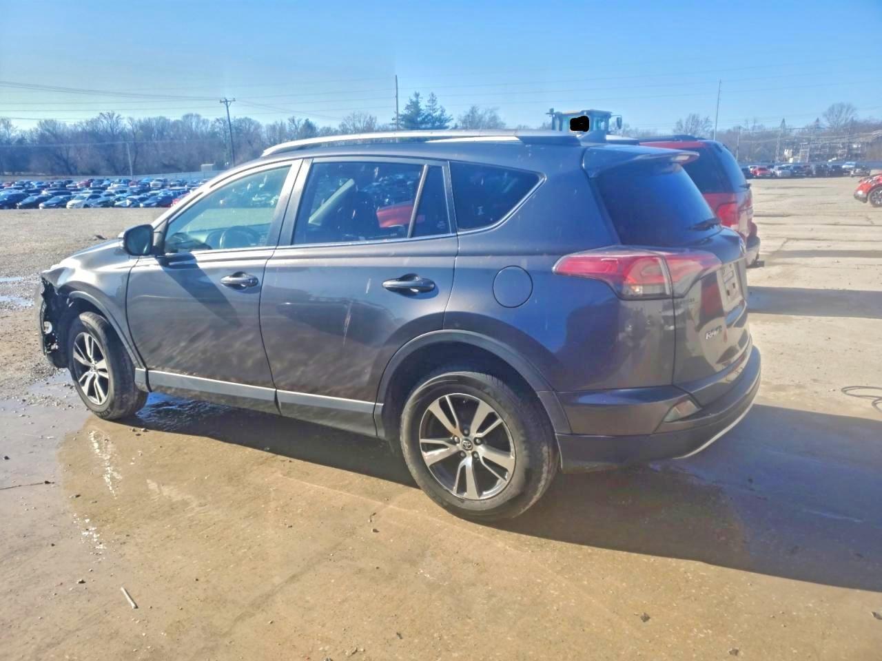 2016 Toyota Rav4 Xle - Фото 2