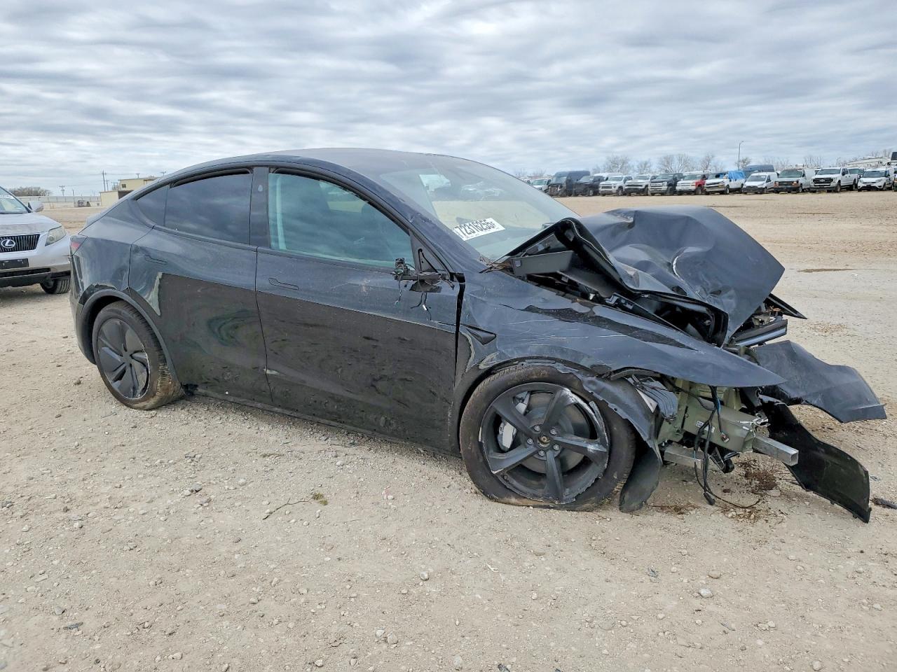 2026 Tesla Model Y - Фото 4