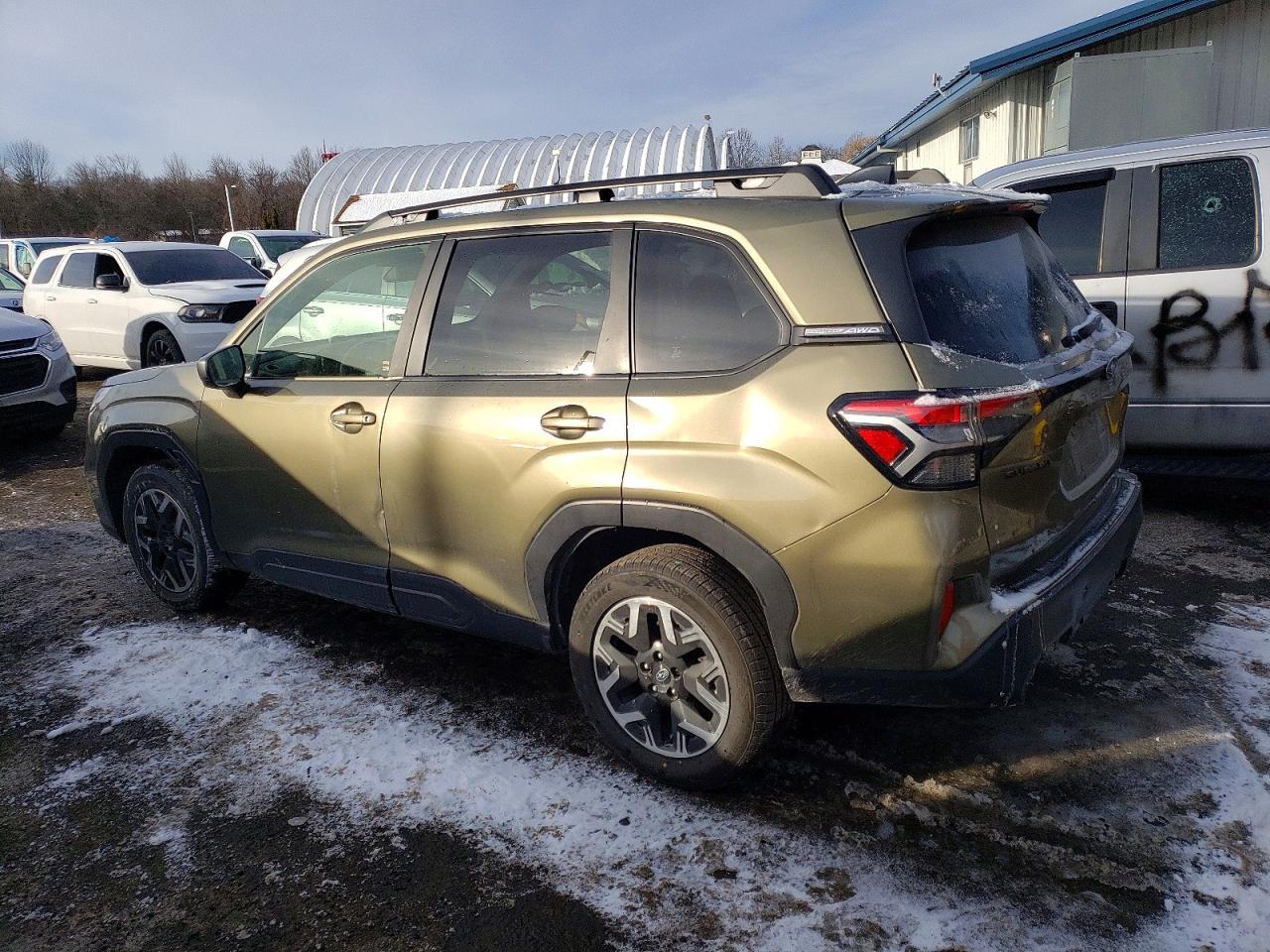 2025 Subaru Forester Premium - Фото 2