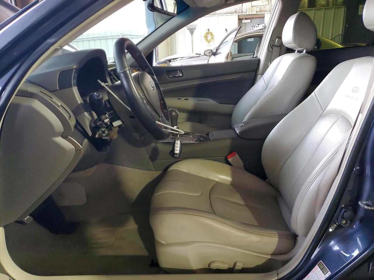 2012 Infiniti G37 - Image 7