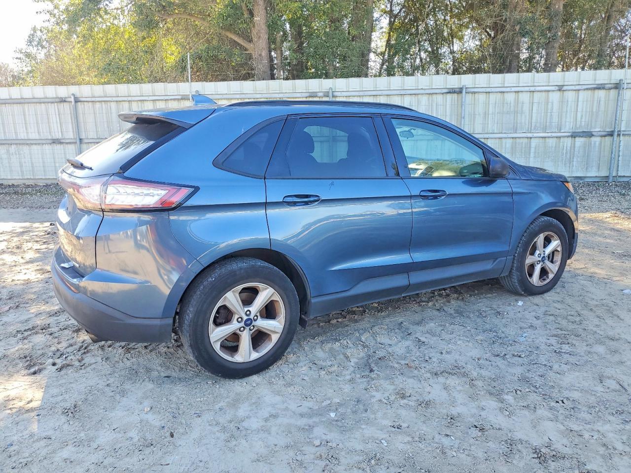 2018 Ford Edge Se - Image 3