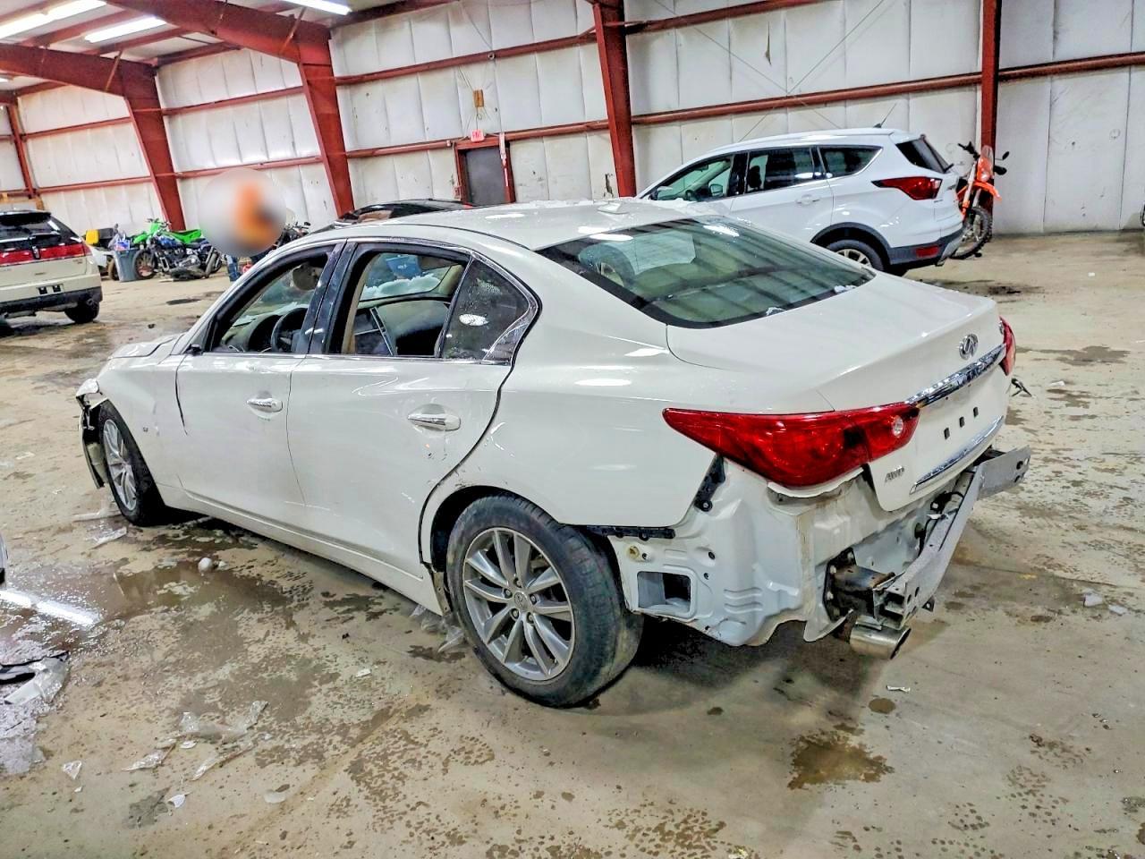 2015 Infiniti Q50 Base - Фото 2