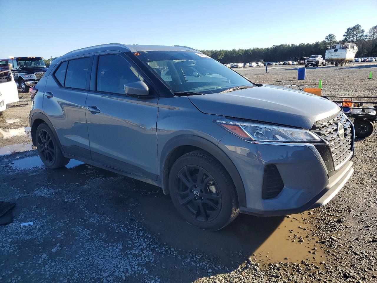 2024 Niss Kicks - Фото 4