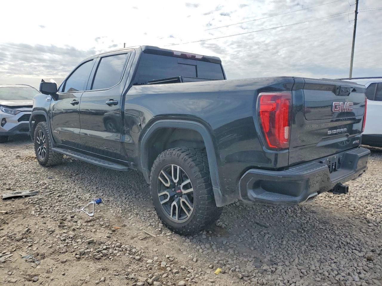 2024 GMC Sierra K1500 At4 - Фото 2