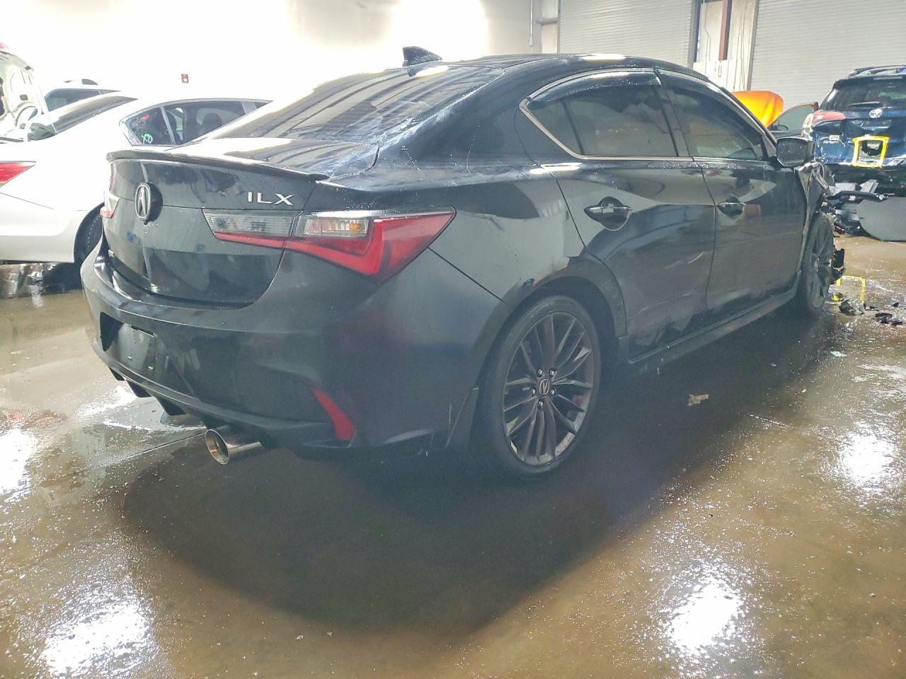 2022 Acura Ilx Premium A-Spec - Фото 3