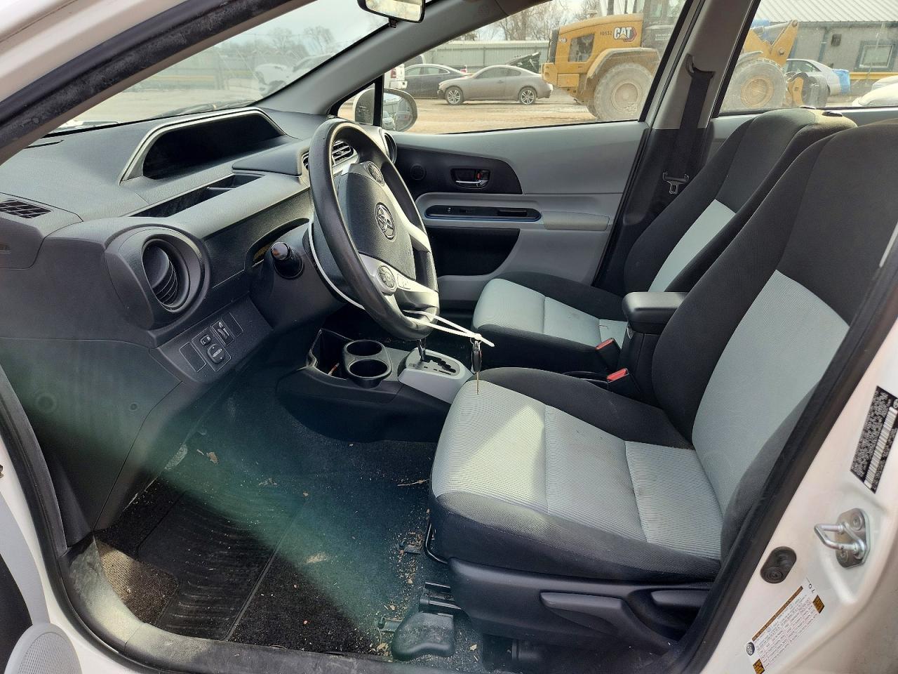 2013 Toyota Prius C - Фото 7