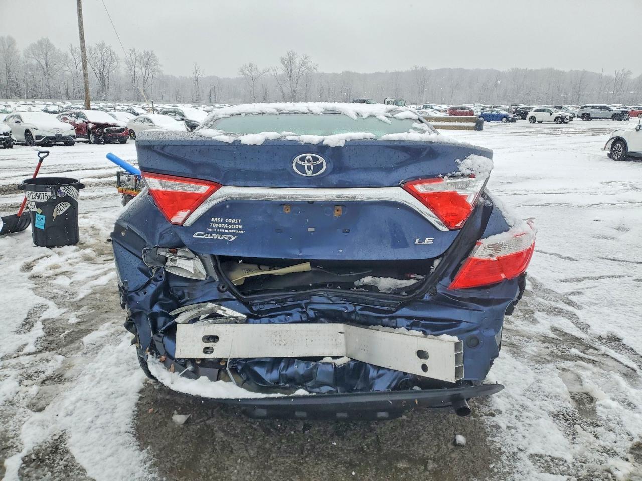 2016 Toyota Camry Le - Фото 6