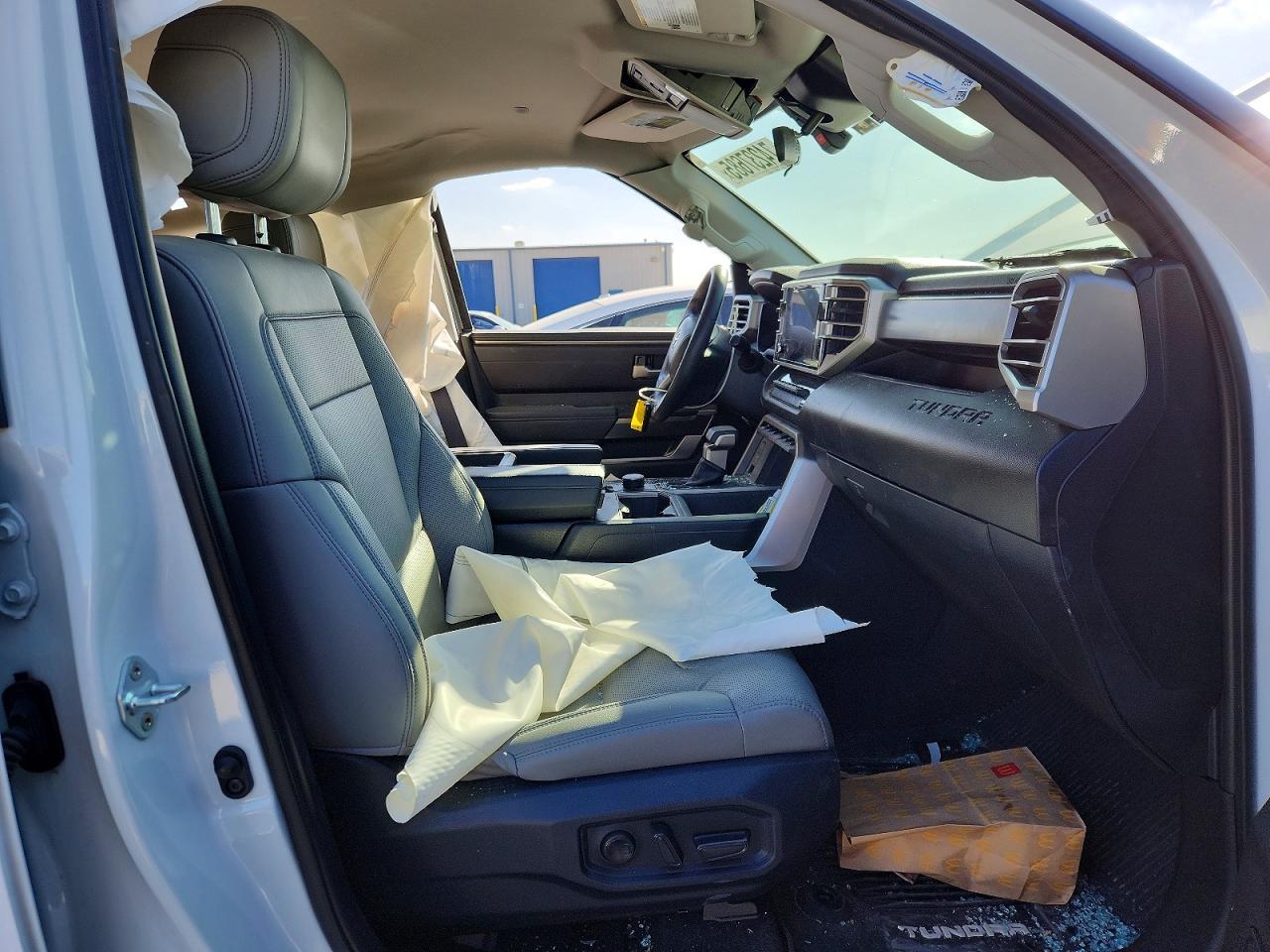 2024 Toyota Tundra Crewmax Sr5 - Фото 7