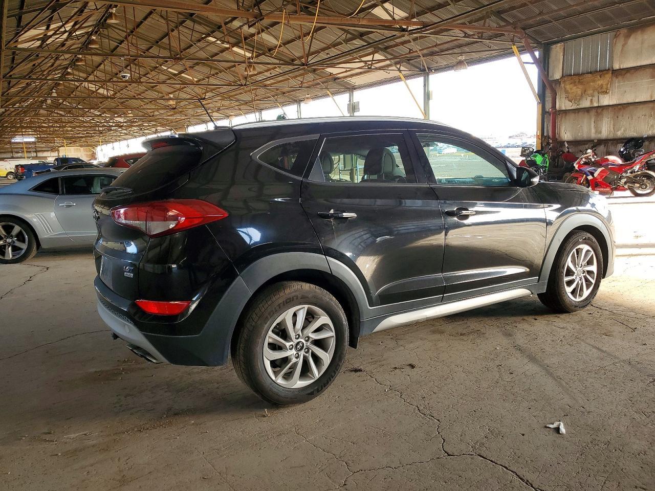 2017 Hyundai Tucson Limited - Image 3
