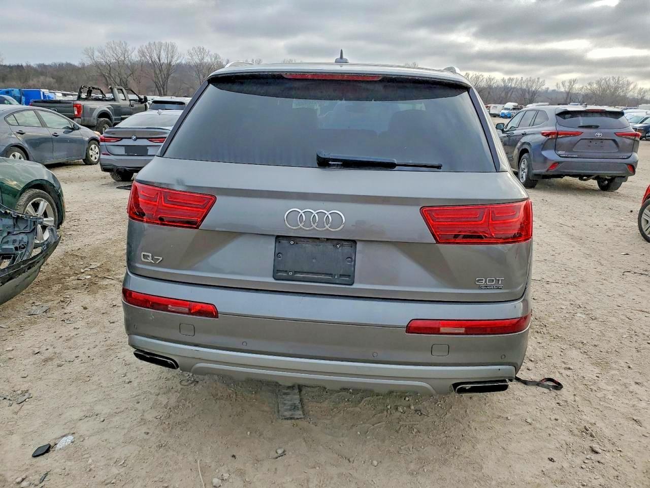 2017 Audi Q7 Premium Plus - Image 6