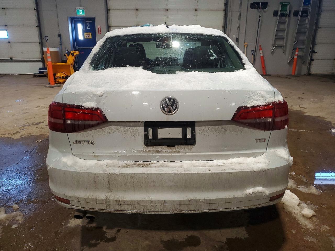 2017 Volkswagen Jetta 1.8 Tsi 4Dr - Image 6