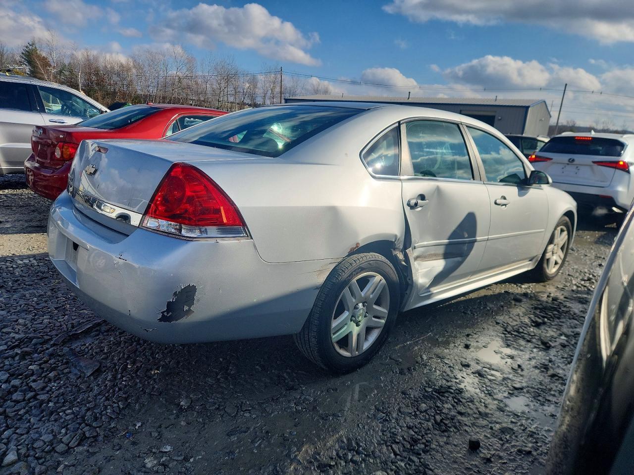 2010 Chevrolet Impala Lt - Image 3