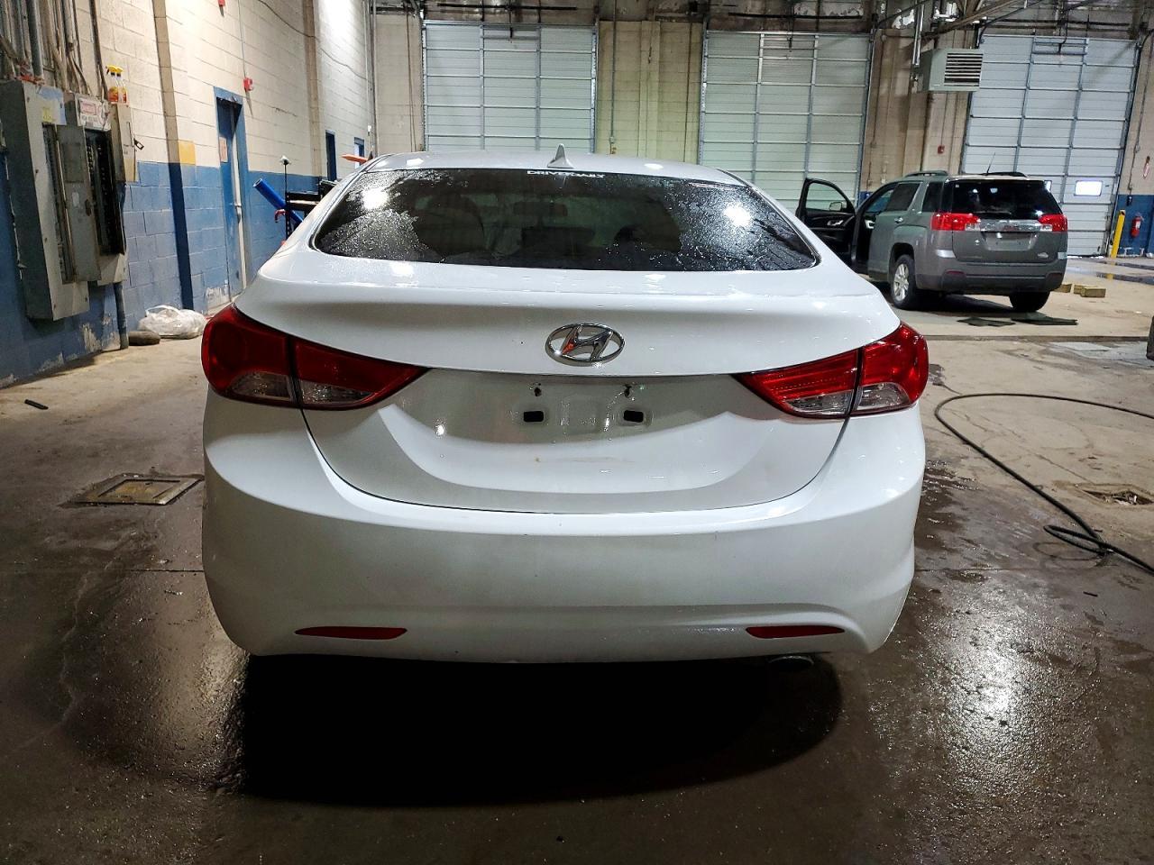 2013 Hyundai Elantra Gls - Image 6