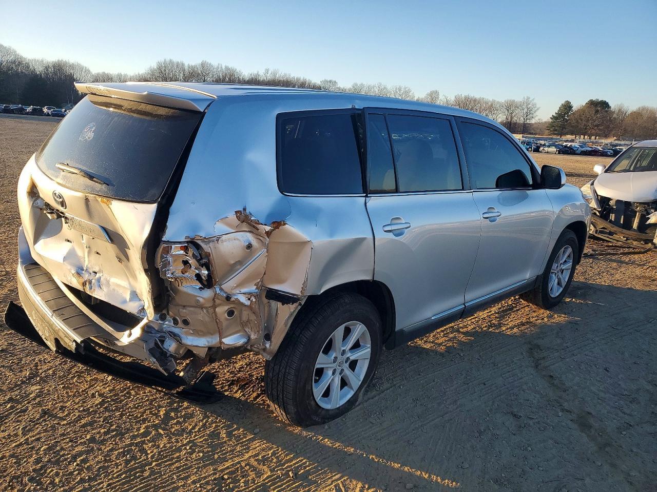 2013 Toyota Highlander Base - Фото 3