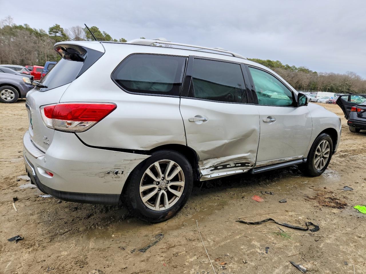 2016 Nissan Pathfinder Sl - Фото 3