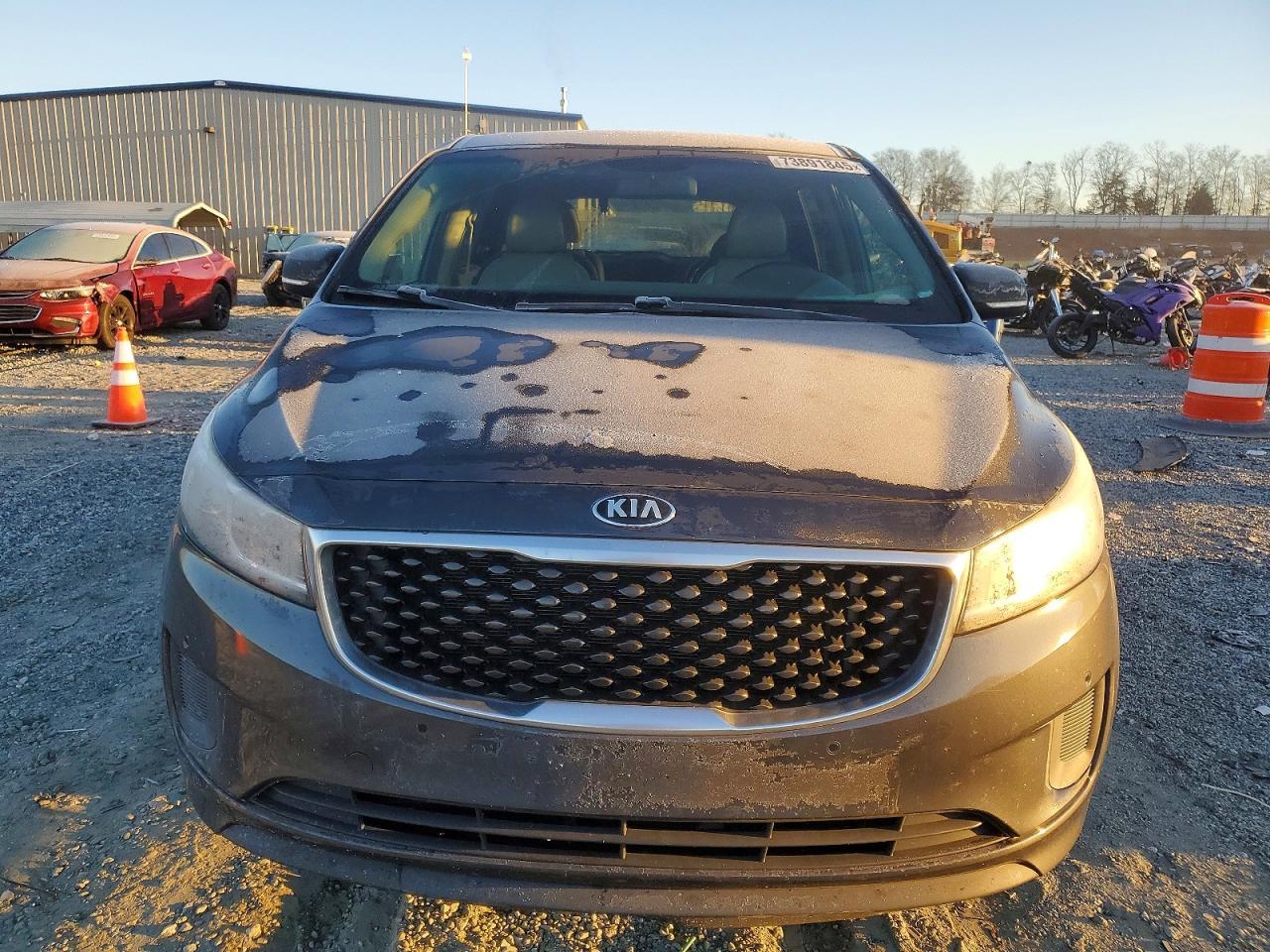 2017 Kia Sedona Lx - Фото 5