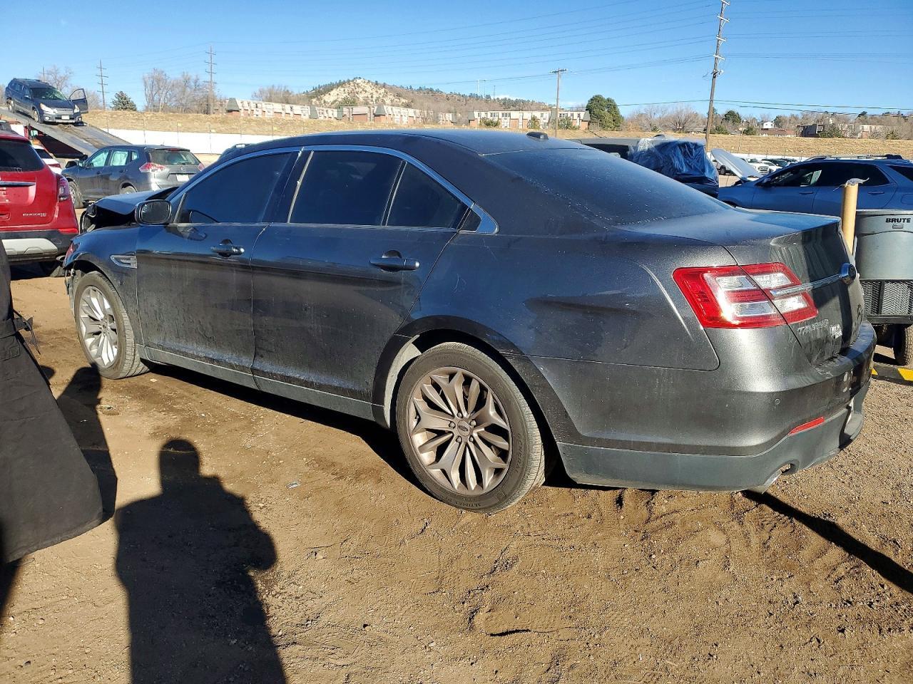 2015 Ford Taurus Limited - Image 2