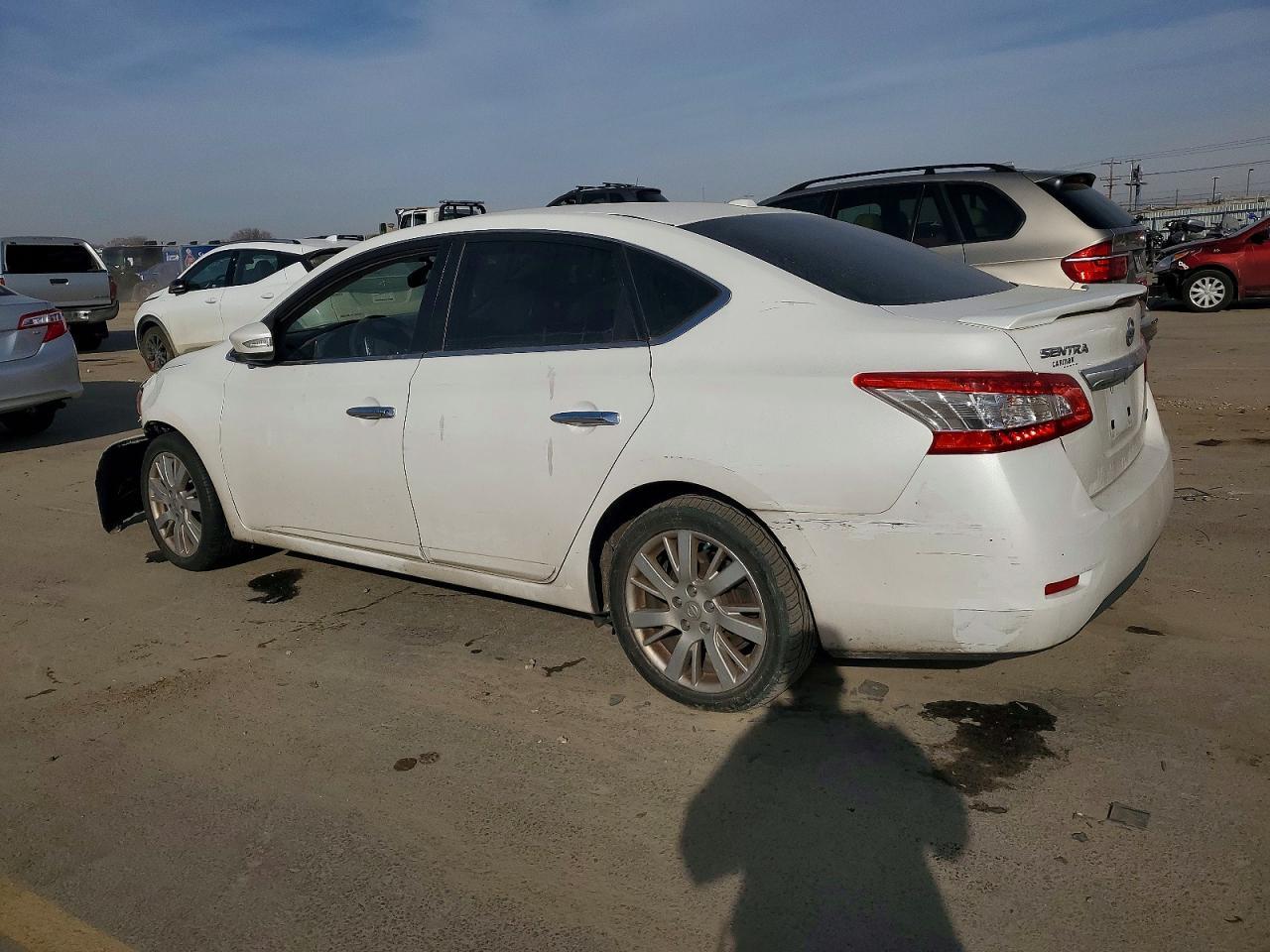 2013 Nissan Sentra S - Фото 2