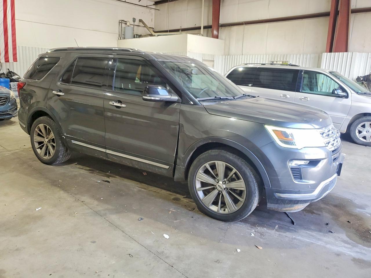 2018 Ford Explorer Limited - Image 4
