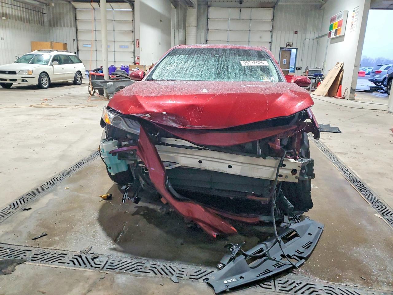 2019 Toyota Camry Hybrid Xle - Image 5