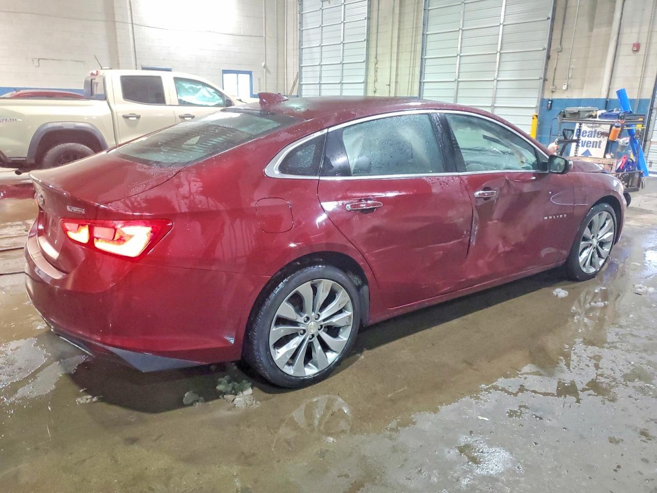 2016 Chevrolet Malibu Premier - Фото 3