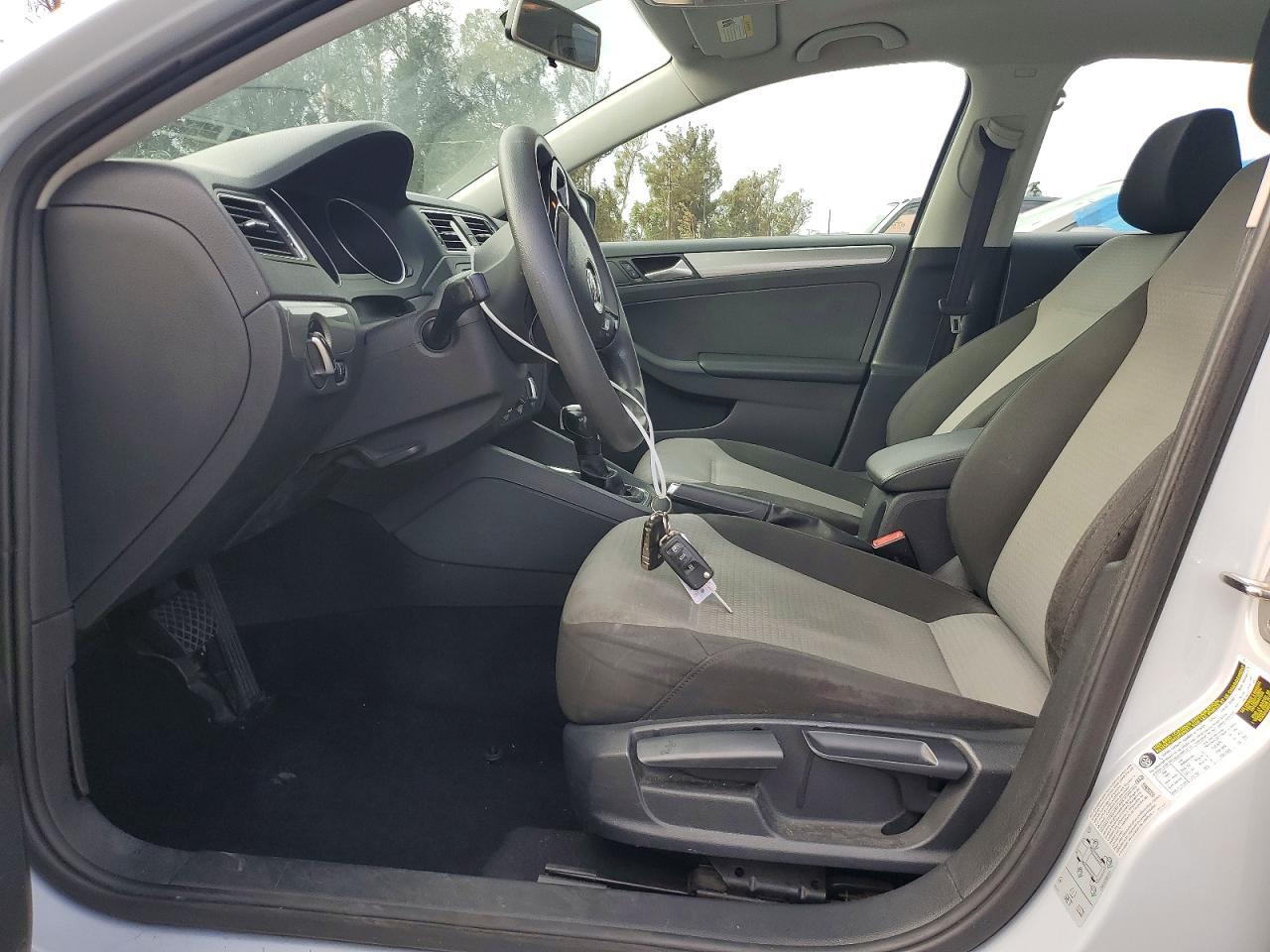 2017 Volkswagen Jetta S - Image 7