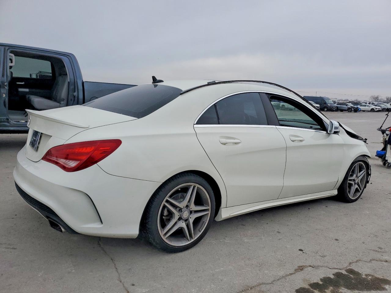 2014 Mercedes-Benz Cla 250 - Фото 3