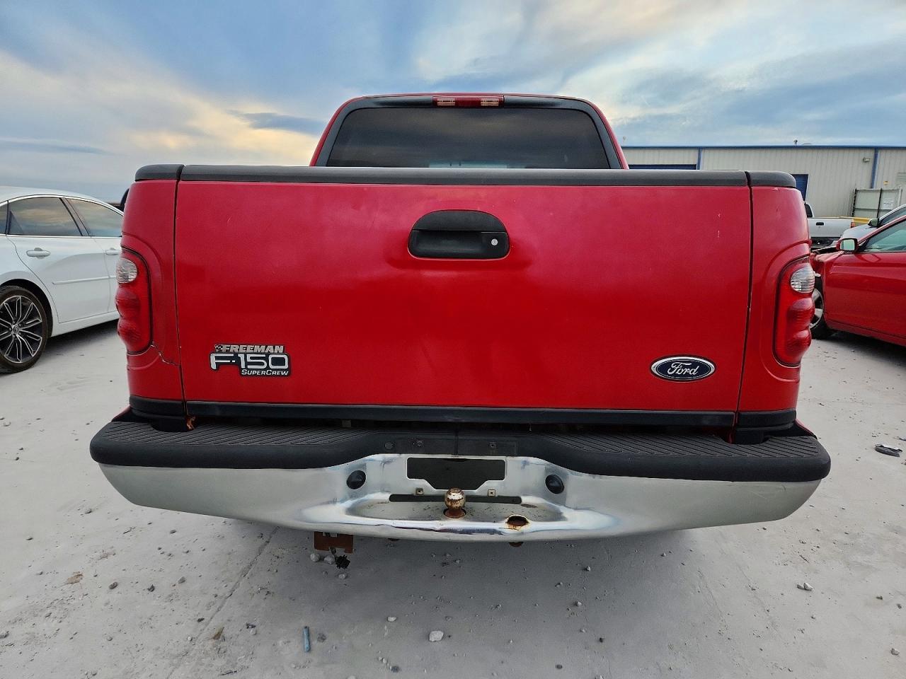 2002 Ford F150 Supercrew - Image 6