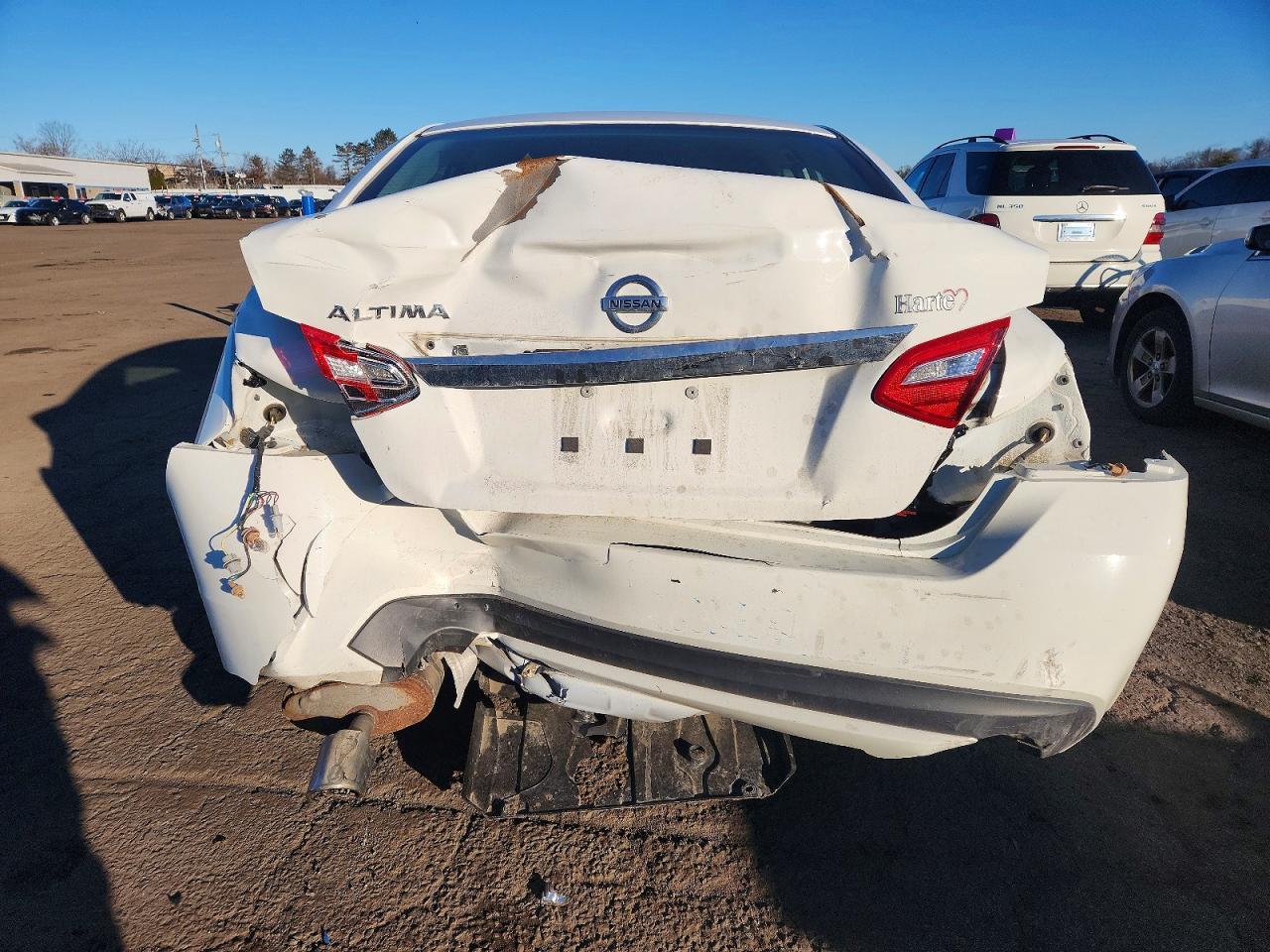 2016 Nissan Altima 2.5 - Image 6