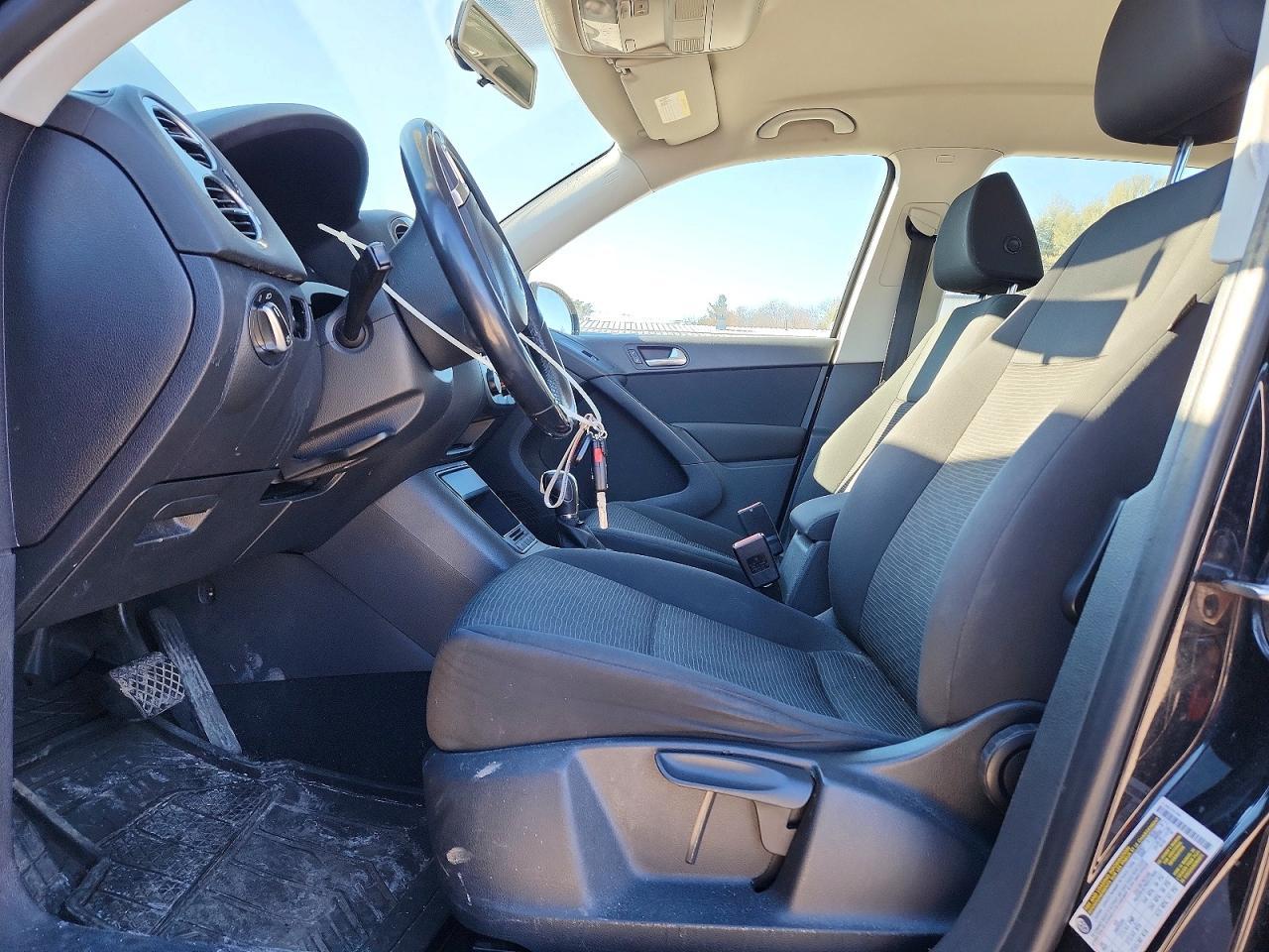 2014 Volkswagen Tiguan S - Image 7