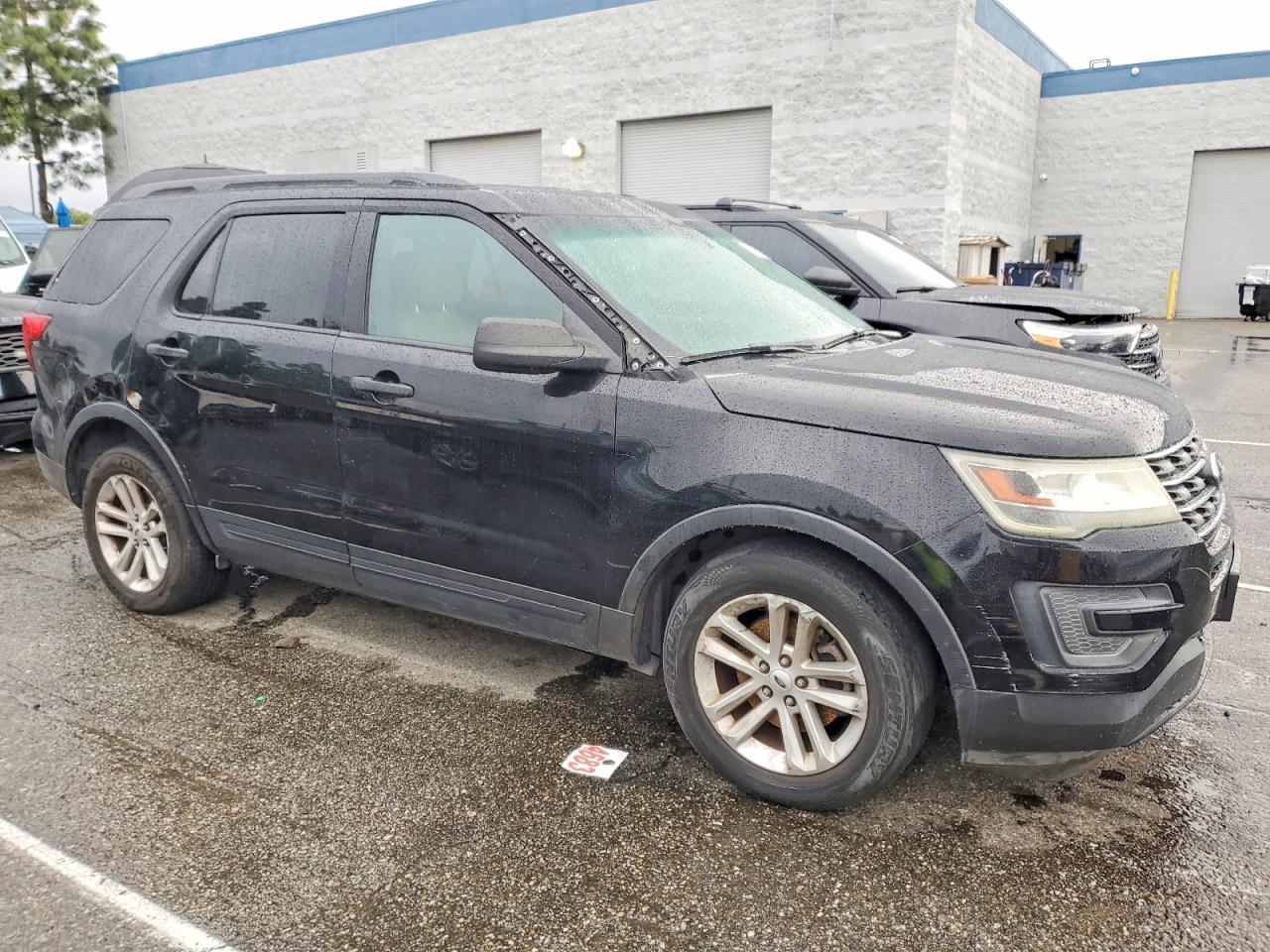 2016 Ford Explorer - Фото 4